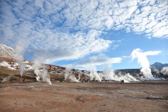 Amanhecer nos Geisers del Tatio, na região do Atacama, no norte do Chile
